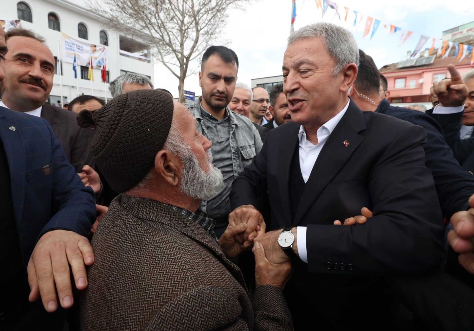 AK Parti’den Kayseri milletvekili adayı gösterilen Milli Savunma Bakanı Hulusi Akar - Sputnik Türkiye, 1920, 22.04.2023