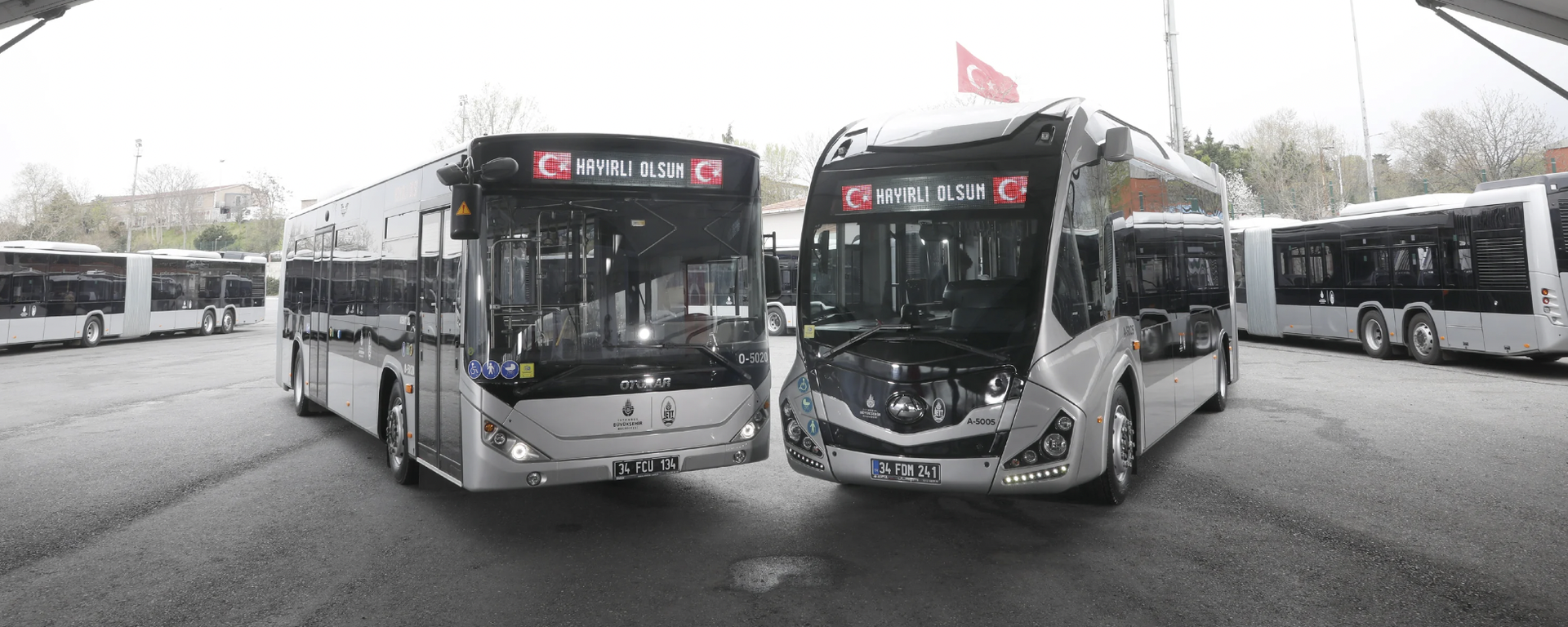 İstanbul Büyükşehir Belediyesi (İBB) yeni metrobüs - Sputnik Türkiye, 1920, 17.03.2026