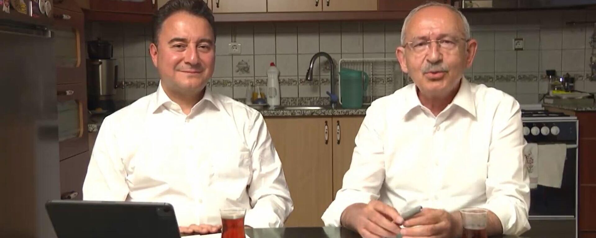 CHP Genel Başkanı Kemal Kılıçdaroğlu, Deva Partisi Genel Başkanı Ali Babacan - Sputnik Türkiye, 1920, 03.05.2023