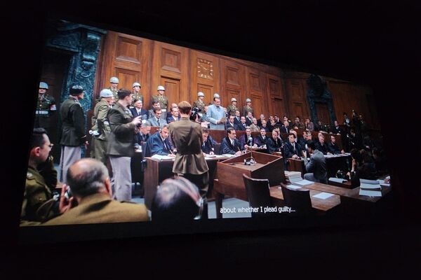 Nazi savaş suçlularının yargılandığı mahkemeyi anlatan ilk film ‘Nürnberg’in özel gösterimi yapıldı - Sputnik Türkiye