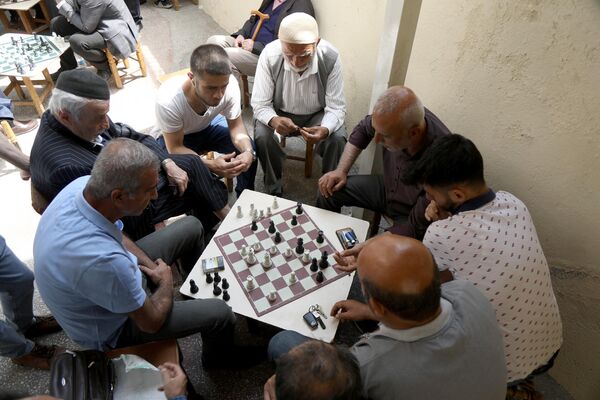 Diyarbakır’ın 31 yıllık satranç kahvesi: İyi düşünürsen mutlaka alternatif bir yol vardır - Sputnik Türkiye