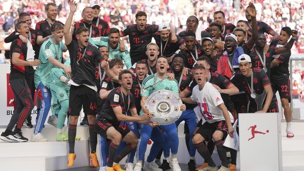  Almanya Birinci Futbol Ligi'nde (Bundesliga) üst üste 11. kez şampiyonluğa ulaşan Bayern Münih - Sputnik Türkiye