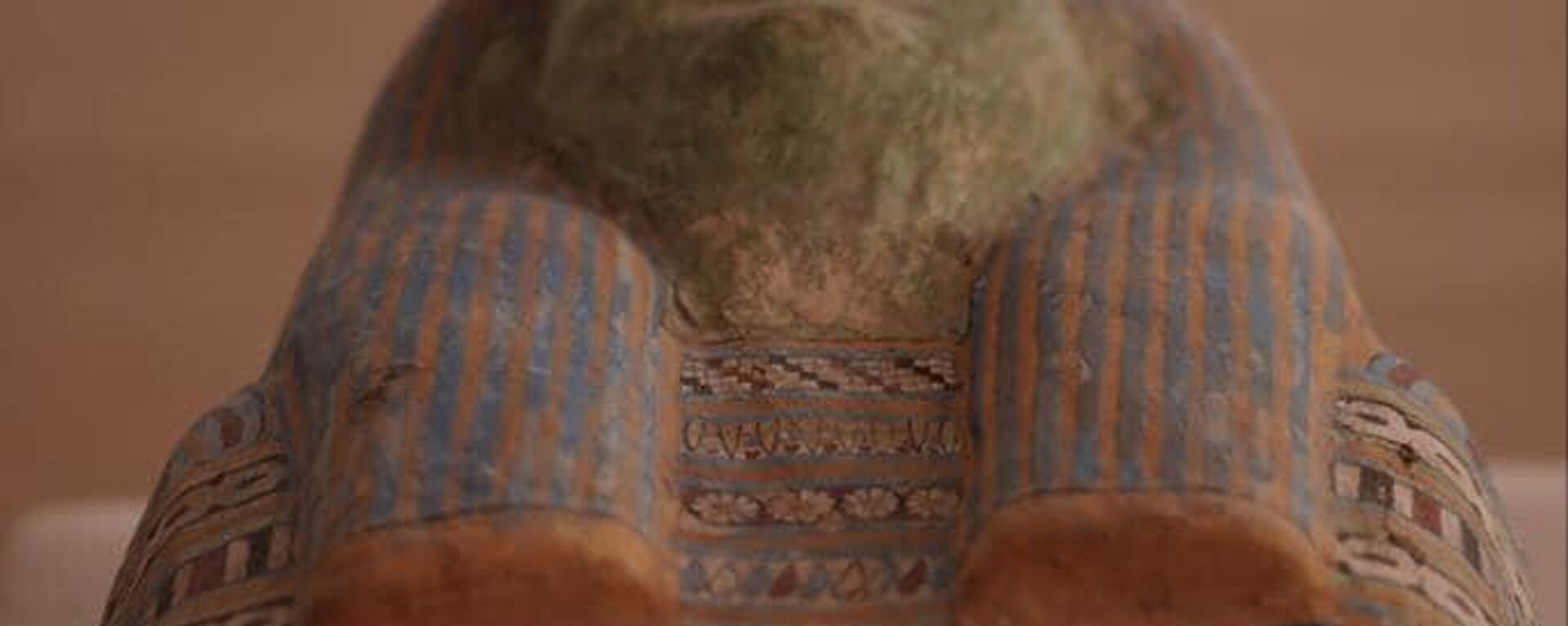 Mısır’ın Giza kentindeki tarihi Sakkara bölgesinde Ptolemaios Hanedanlığı (MÖ 305 - MÖ 30) ve 30.Firavun Hanedanlığı (MÖ 380 - MÖ 343) dönemine ait yeni eserlerin keşfedildiği duyuruldu. Bölgede yapılan kazılarda, insan ve hayvanların mumyalama işlemleri için kullanılan atölyeler, mezar, heykeller, çanak çömlek parçaları bulundu.
 - Sputnik Türkiye, 1920, 31.05.2023