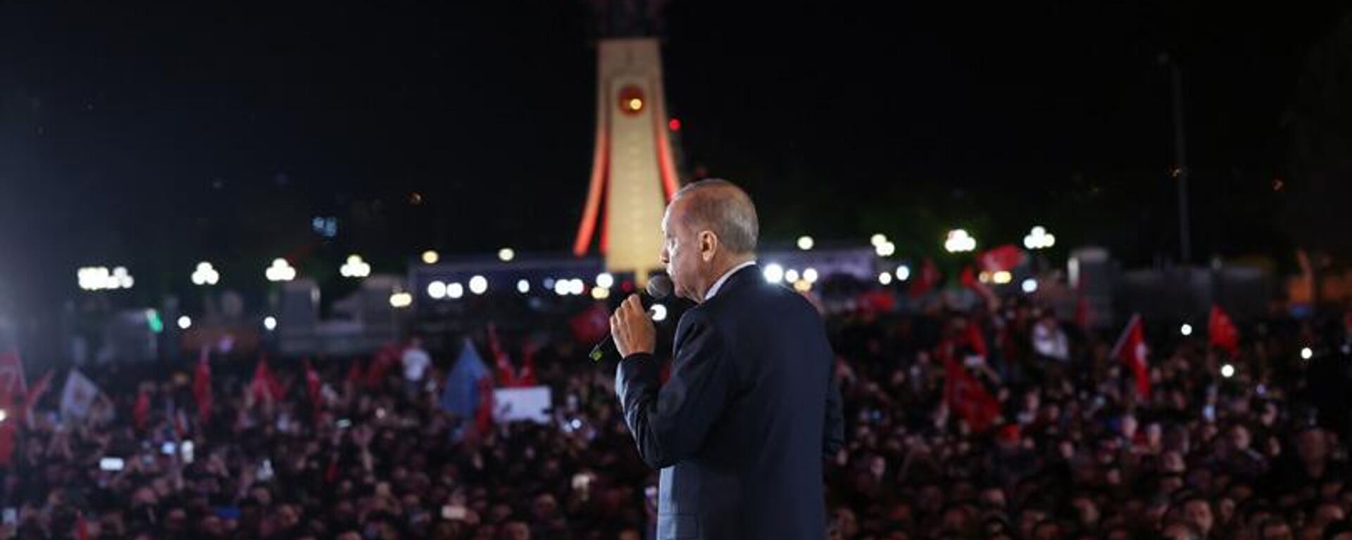 Cumhurbaşkanı Erdoğan, balkon konuşması yaptı. - Sputnik Türkiye, 1920, 29.05.2023