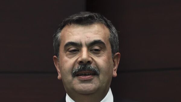  Yusuf Tekin - Sputnik Türkiye