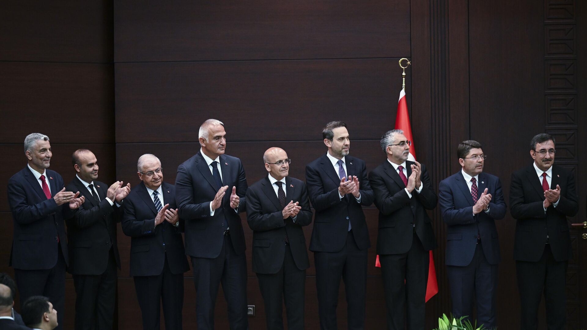 Erdoğan yeni kabineyi açıkladı Erdoğan yeni kabineyi açıkladı - Sputnik Türkiye, 1920, 04.06.2023