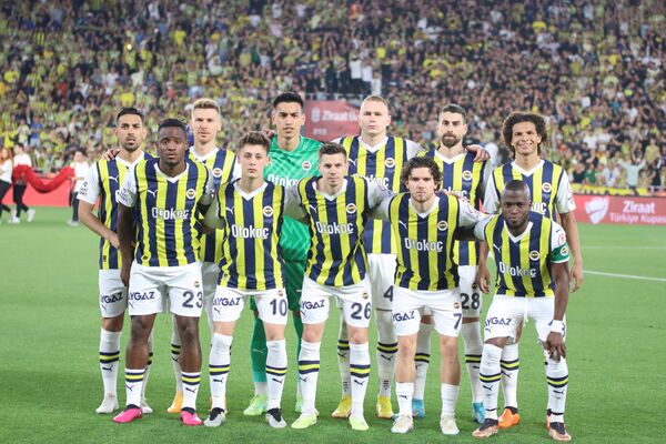 Fenerbahçe’de teknik direktör arayışı hız kazandı
 - Sputnik Türkiye
