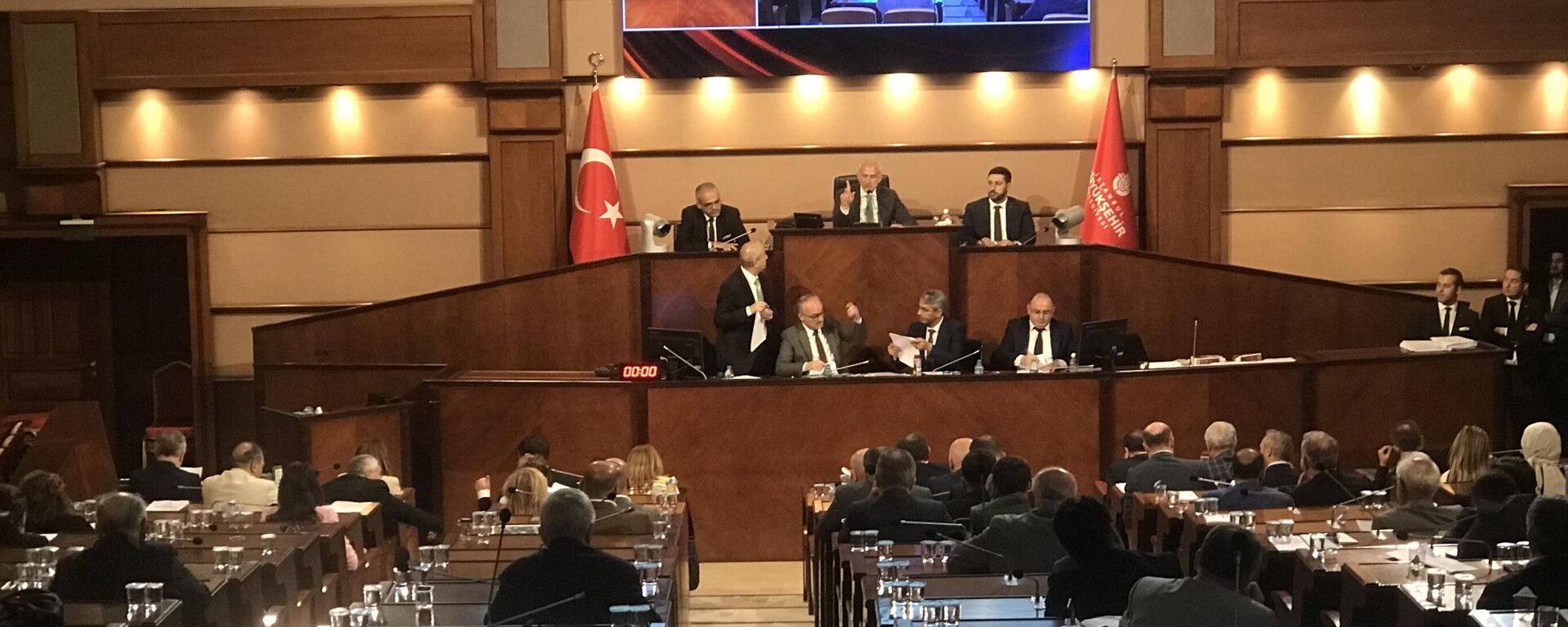 
İstanbul Büyükşehir Belediye Meclisi Haziran ayı toplantısının üçüncü oturumu İBB Saraçhane Başkanlık binasında gerçekleştirildi.  - Sputnik Türkiye, 1920, 14.06.2023