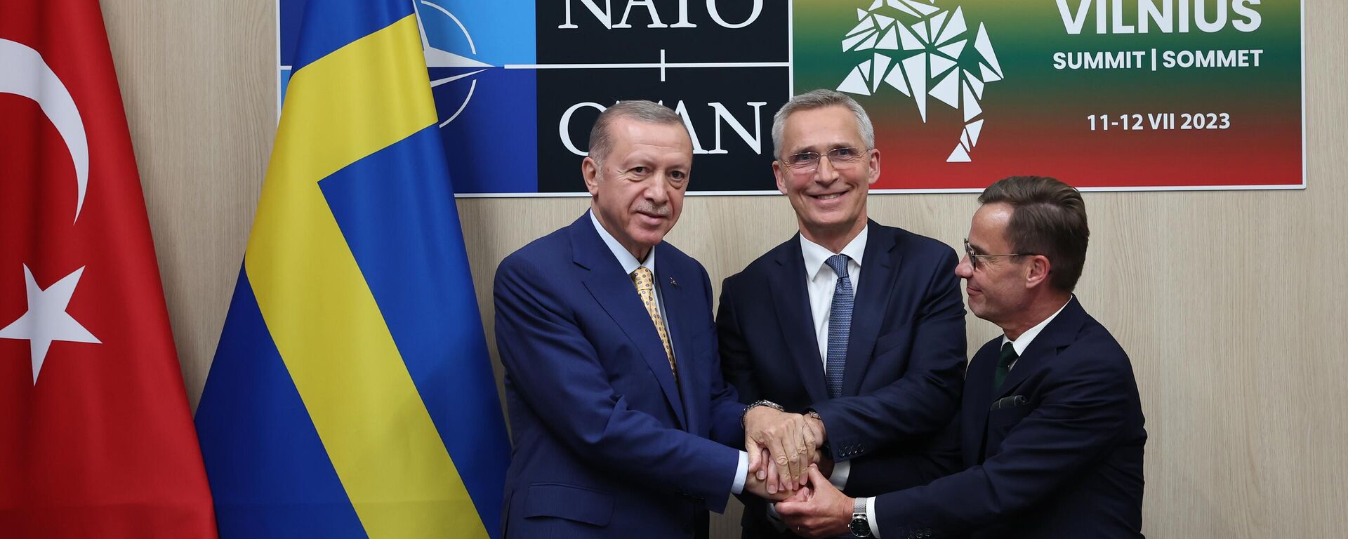 Cumhurbaşkanı Recep Tayyip Erdoğan, NATO Genel Sekreteri Jens Stoltenberg ve İsveç Başbakanı Ulf Kristersson - Sputnik Türkiye, 1920, 11.07.2023