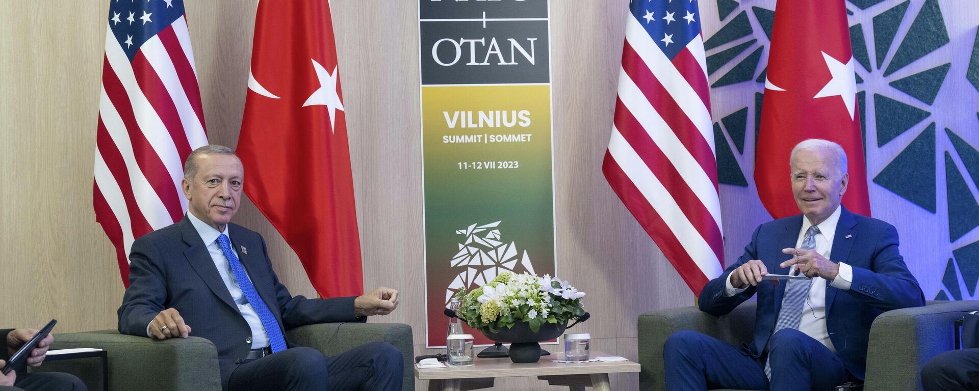 Cumhurbaşkanı Recep Tayyip Erdoğan ve  ABD Başkanı Joe Biden - Sputnik Türkiye, 1920, 11.07.2023
