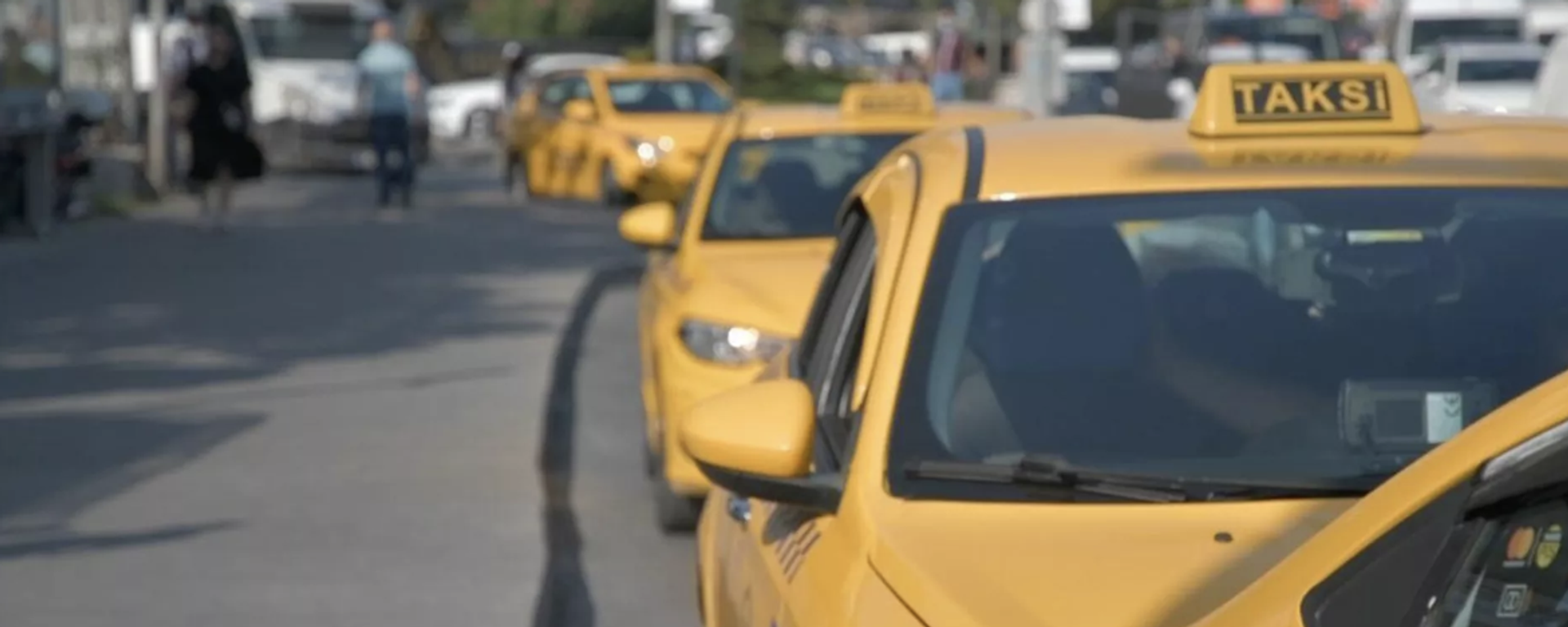Taksiciden müşteriye: 'Binmeden önce taksicinin nereye gideceğini sor' - Sputnik Türkiye, 1920, 19.07.2023