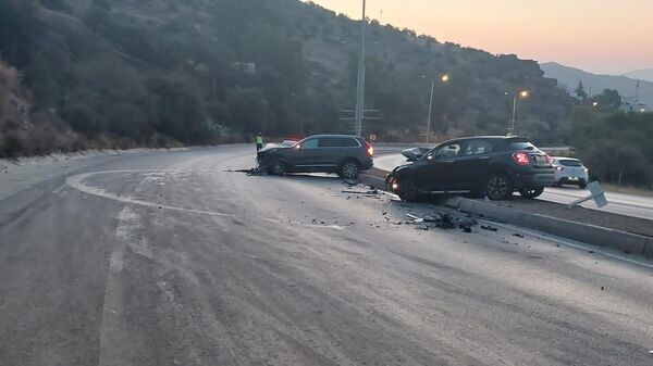 Oyuncu Olgun Şimşek trafik kazası geçirdi - Sputnik Türkiye