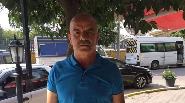 Eski MHP İlçe Başkanı Köksal Kaçmaz'ın silahla ateş edilerek öldürüldüğü kavgada gözaltına alınan 5 şüpheliden 1'i tutuklanarak cezaevine gönderildi. - Sputnik Türkiye
