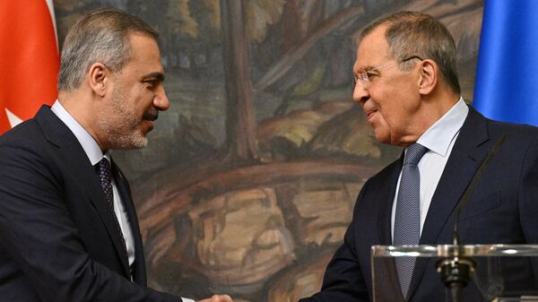 Rusya Dışişleri Bakanı Sergey Lavrov, Dışişleri Bakanı Hakan Fidan - Sputnik Türkiye