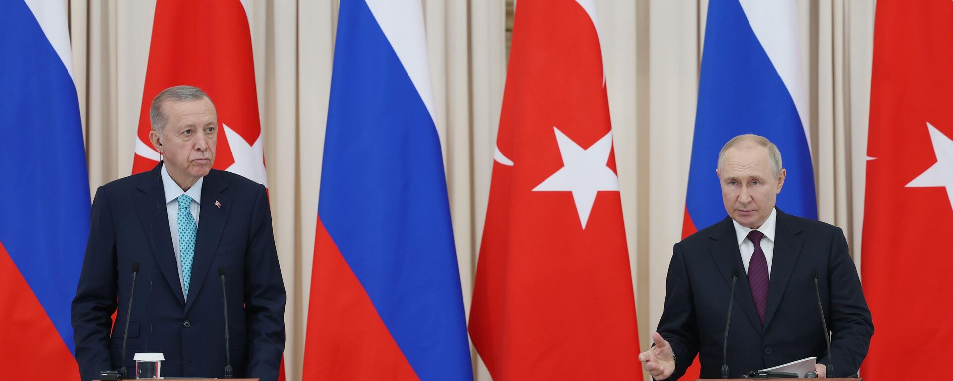 Cumhurbaşkanı Recep Tayyip Erdoğan - Rusya Devlet Başkanı Vladimir Putin  - Sputnik Türkiye, 1920, 14.02.2024