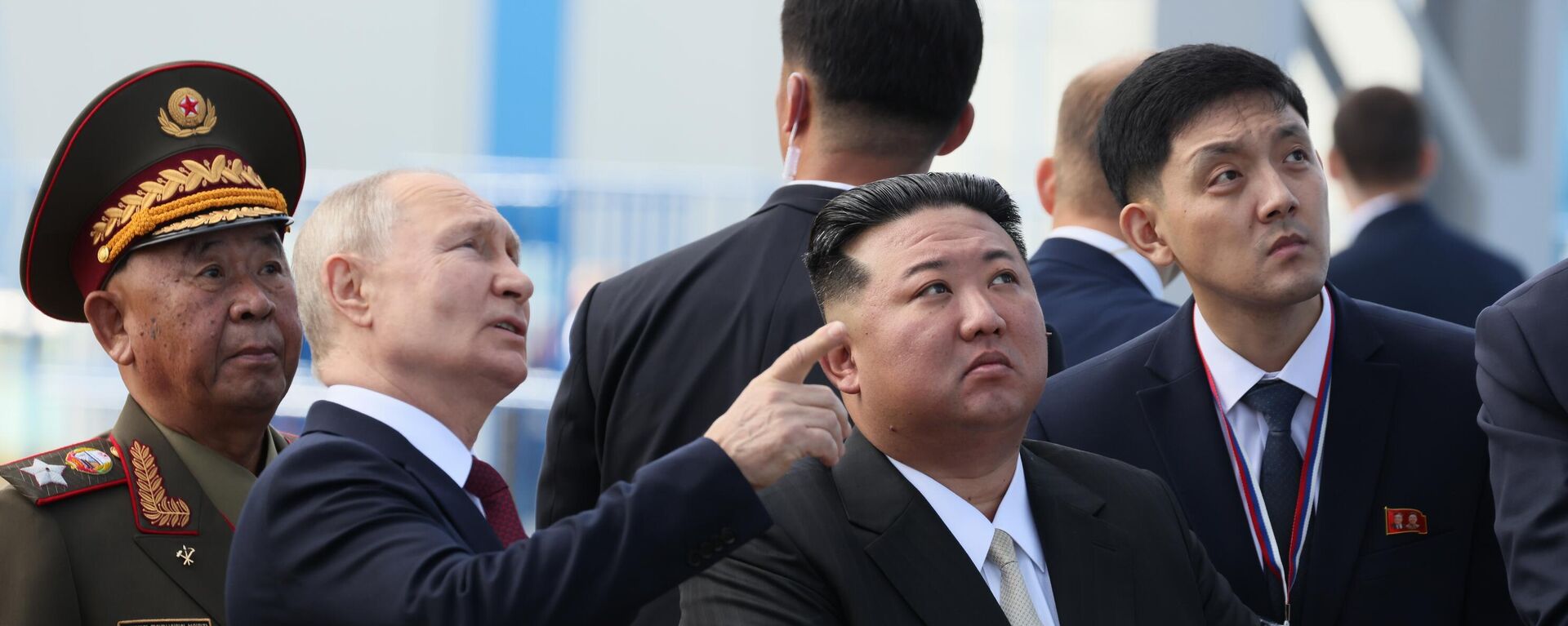 Rusya Devlet Başkanı Vladimir Putin ve Kuzey Kore lideri  Kim Yong-un Vostoçnıy Uzay Üssü'nde bir araya geldi. - Sputnik Türkiye, 1920, 13.09.2023