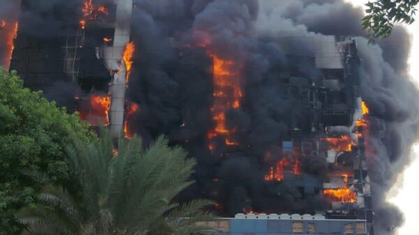 Sudan'ın başkenti Hartum'da, bazı binalar vuruldu - Sputnik Türkiye