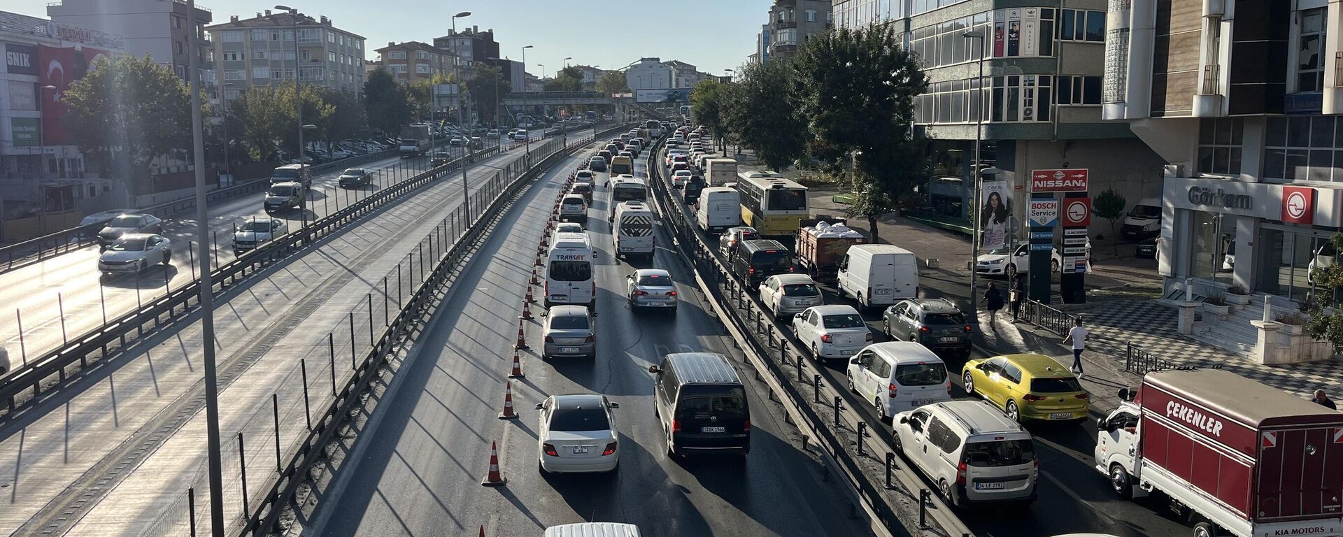 metrobüs  - trafik - Sputnik Türkiye, 1920, 14.12.2023