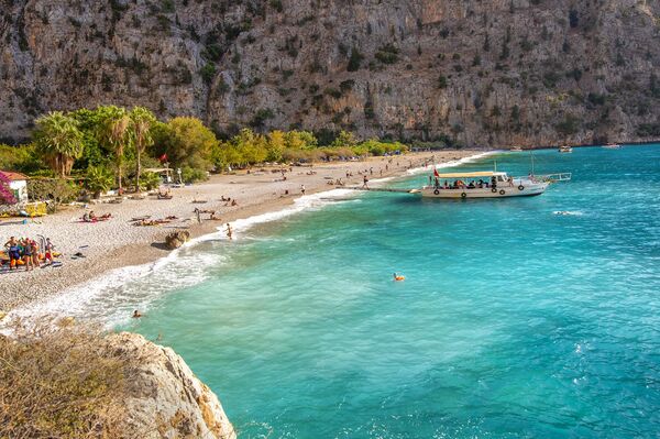 Fethiye Belediyesi, 'Best  places for a beach holiday in October' başlığıyla 'Ekim ayında plaj  tatili için en iyi yerler' listesini açıklayan The Times gazetesinin  Türkiye'den sadece Fethiye'yi seçtiğini açıkladı. - Sputnik Türkiye