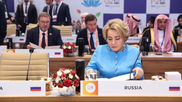 Rusya Federasyon Konseyi Başkanı Valentina Matviyenko - Sputnik Türkiye