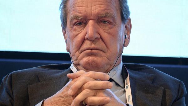 eski Almanya Başbakanı Schröder - Sputnik Türkiye