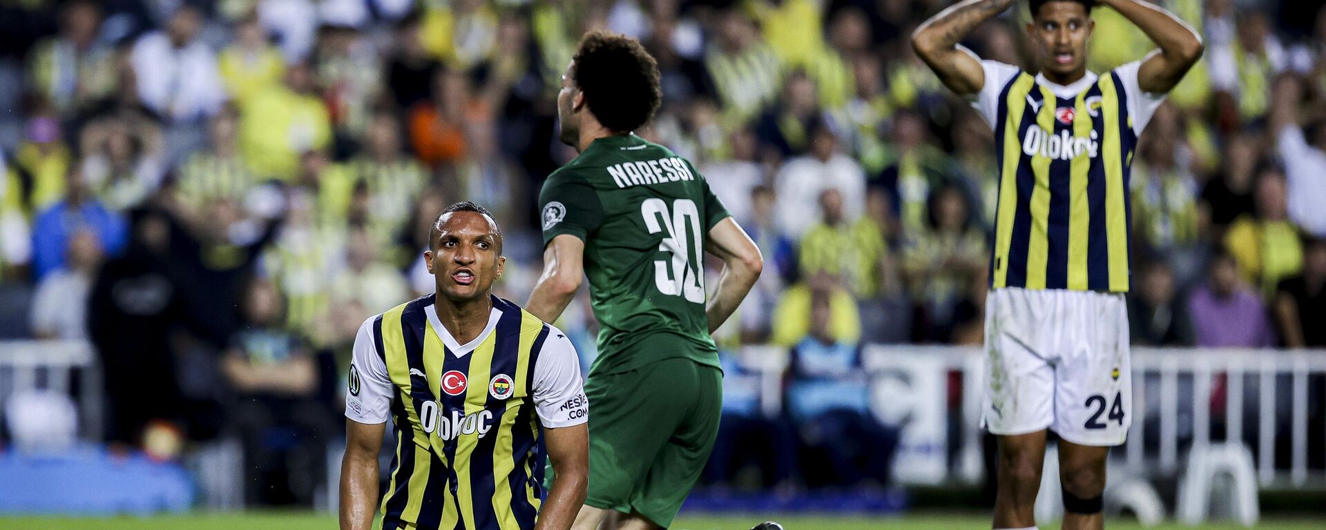 Fenerbahçe oyuncusu Rodrigo Becao  - Sputnik Türkiye, 1920, 08.11.2024