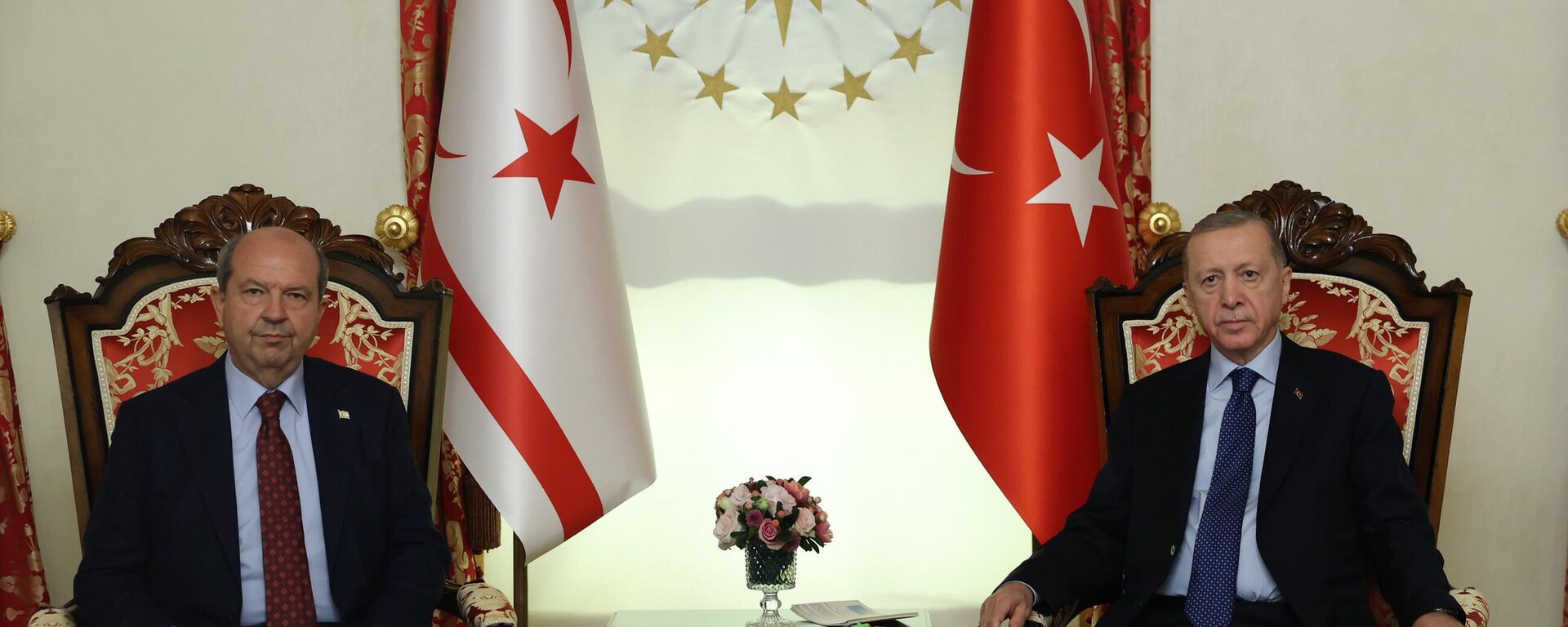 Cumhurbaşkanı Erdoğan, KKTC Cumhurbaşkanı Tatar ile görüştü - Sputnik Türkiye, 1920, 17.12.2023