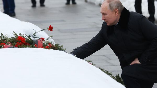 Vladimir Putin - Leningrad Ablukası yıl dönümü  - Sputnik Türkiye