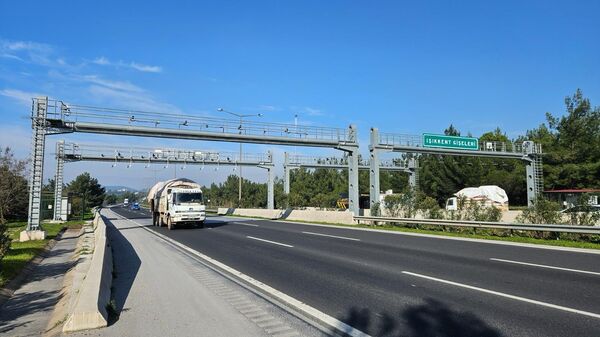 Gişe, otoyol,  Serbest Geçiş Sistemi - Sputnik Türkiye