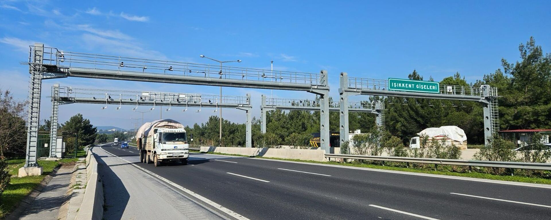 Gişe, otoyol,  Serbest Geçiş Sistemi - Sputnik Türkiye, 1920, 23.07.2025