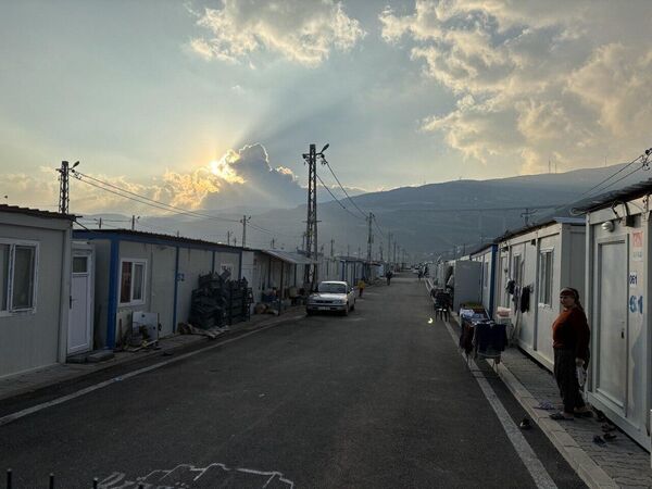 Görüntüler, Nurdağı&#x27;ndaki bir konteyner kentten. - Sputnik Türkiye