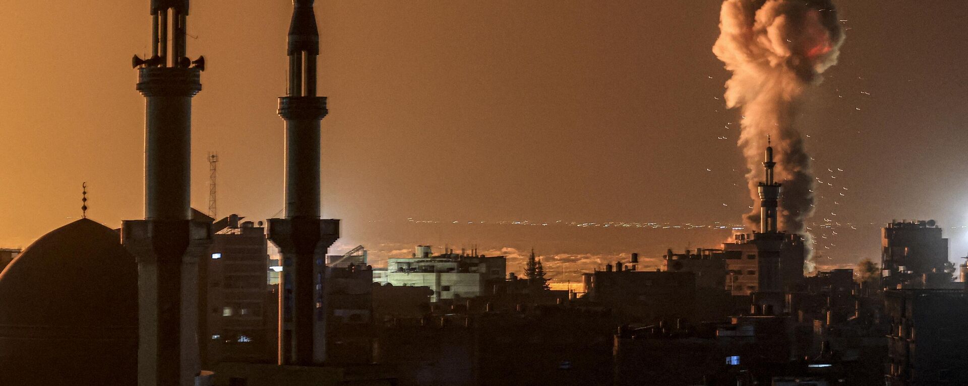 İsrail ordusu Gazze Şeridi'ne saldırılarını sürdürüyor - Sputnik Türkiye, 1920, 11.02.2024