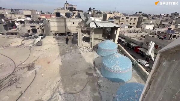 Refah'ta yerinden edilmiş Filistinliler: İsrail saldırıları sivilleri hedef alıyor - Sputnik Türkiye