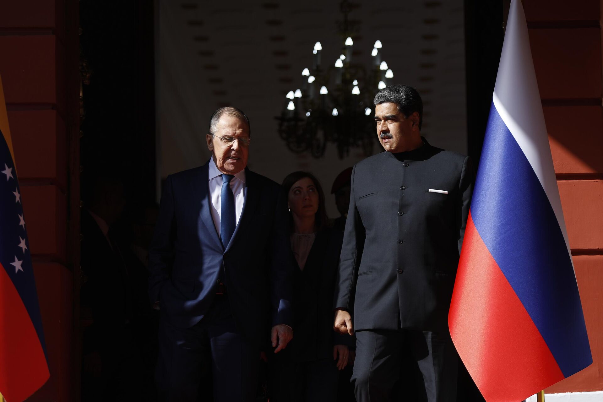 Rusya Dışişleri Bakanı Sergey Lavrov Venezüella lideri Nicolas Maduro ile - Sputnik Türkiye, 1920, 21.02.2024