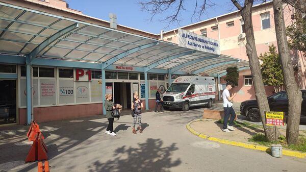 İzmir’de hastanede silah sesleri: Jandarma tüfekle vuruldu - Sputnik Türkiye