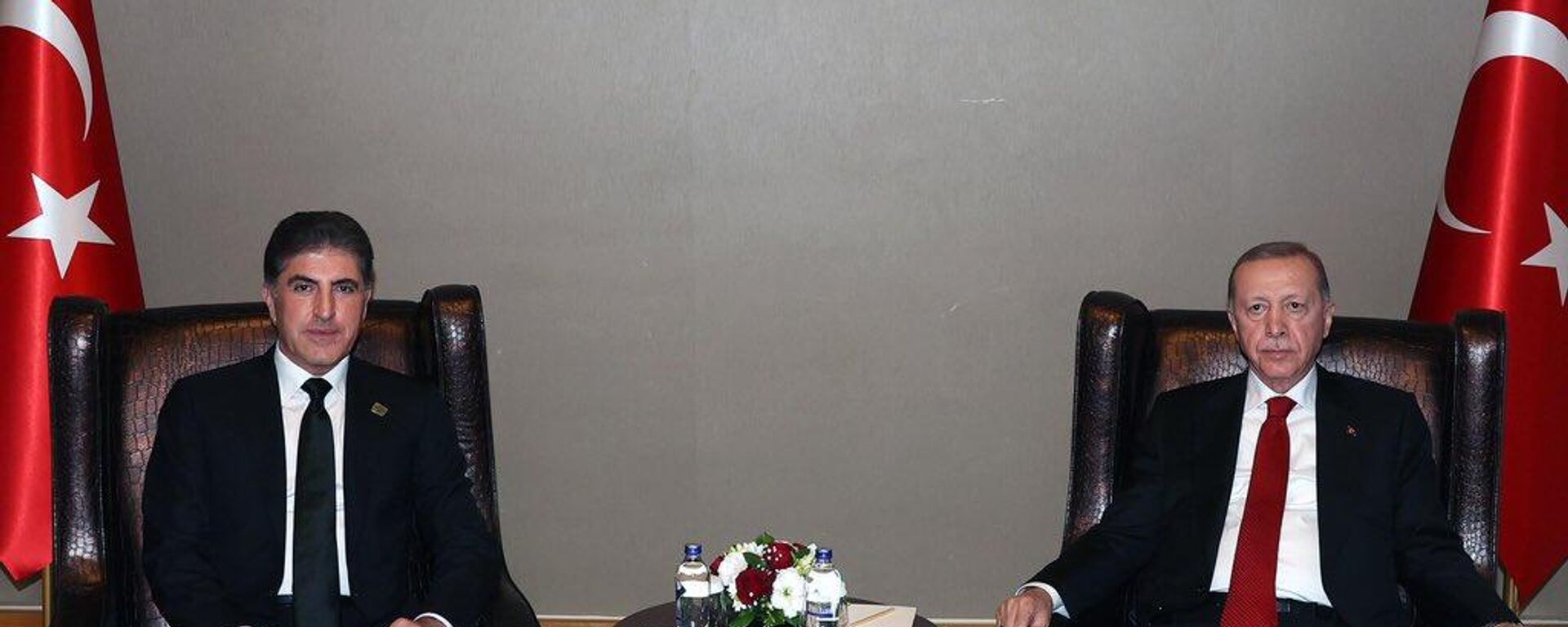 Cumhurbaşkanı Recep Tayyip Erdoğan, Irak Kürt Bölgesel Yönetimi (IKBY) Başkanı Neçirvan Barzani ile görüştü. - Sputnik Türkiye, 1920, 01.03.2024