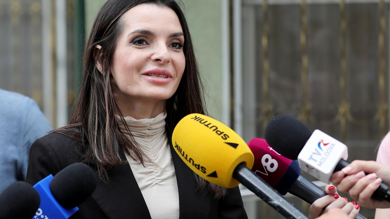 Yetuk Moldova ayollari