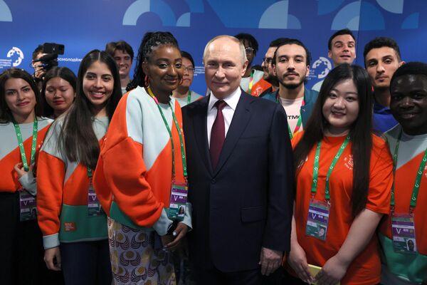 Rusya&#x27;da düzenlenen Dünya Gençlik Festivali 2024 - Sputnik Türkiye