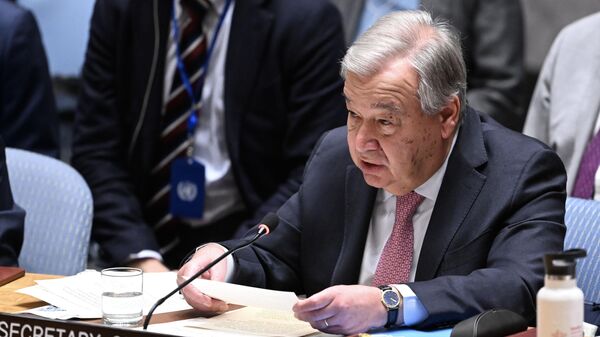 Birleşmiş Milletler Güvenlik Konseyi (BMGK) İran'ın İsrail'e saldırılarını görüşmek üzere İsrail'in talebiyle toplandı. Toplantıya katılan BM Genel Sekreteri Antonio Guterres konuşma yaptı.  - Sputnik Türkiye