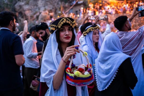 Yezidiler Kırmızı Çarşamba Bayramını kutladı - Sputnik Türkiye