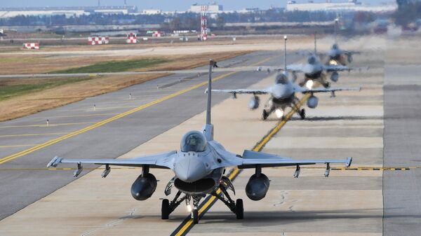 El entrenamiento aéreo Vigilant Storm entre Corea del Sur y EEUU - Sputnik Türkiye