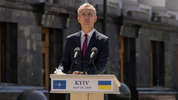 NATO Genel Sekreteri Jens Stoltenberg Kiev'de - Sputnik Türkiye