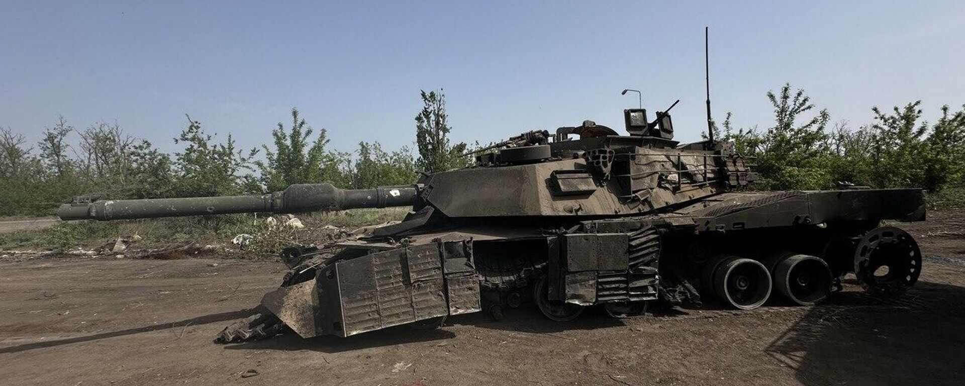 An American Abrams M1 tank destroyed in the special military operation zone - Sputnik Türkiye, 1920, 03.07.2024