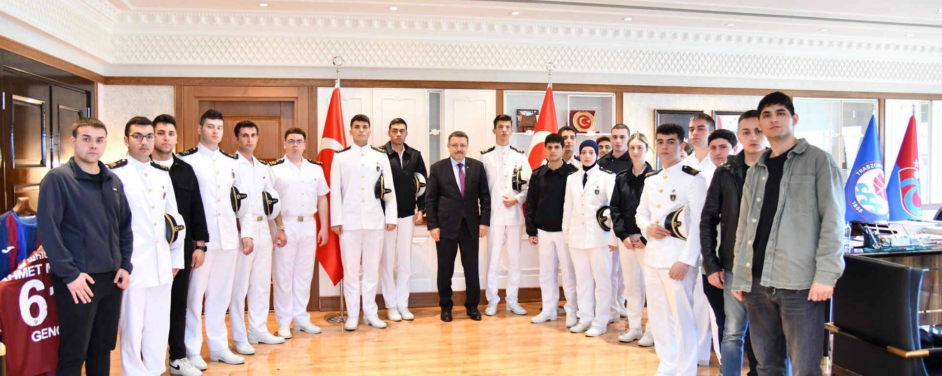  Karadeniz Teknik Üniversitesi (KTÜ) Deniz Ulaştırma İşletme Mühendisliği Bölümü öğrencileri - Sputnik Türkiye, 1920, 04.05.2024