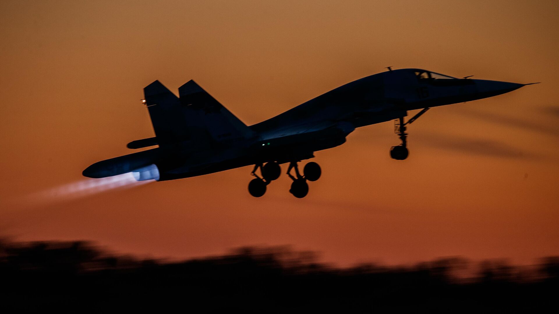 Rus savaş uçağı Su-34 - Sputnik Türkiye, 1920, 13.08.2024