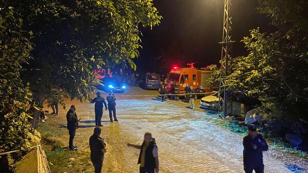 Tokat'ın Erbaa ilçesinde jandarma ekiplerinin bir ihbar üzerine gittikleri evde patlama meydana geldi. Olayda 5'i jandarma personeli 7 kişi yaralandı. - Sputnik Türkiye