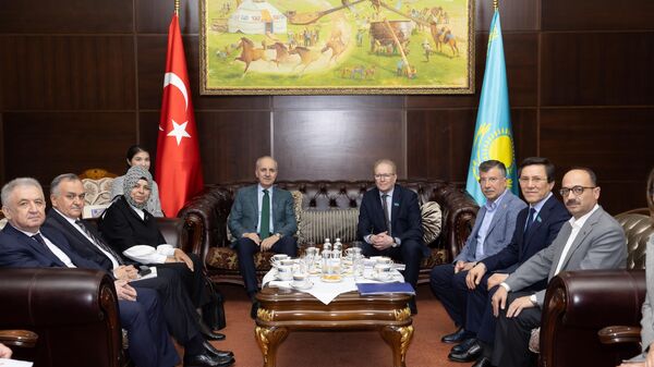 TBMM Başkanı Numan Kurtulmuş Kazakistan'da - Sputnik Türkiye