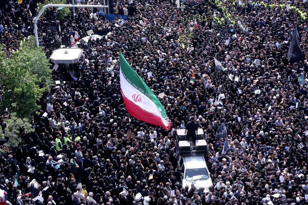 Dışişleri Bakanı Hüseyin Emir Abdullahiyan&#x27;ın cenazesi ise defnedileceği Tahran&#x27;da kalacak. - Sputnik Türkiye