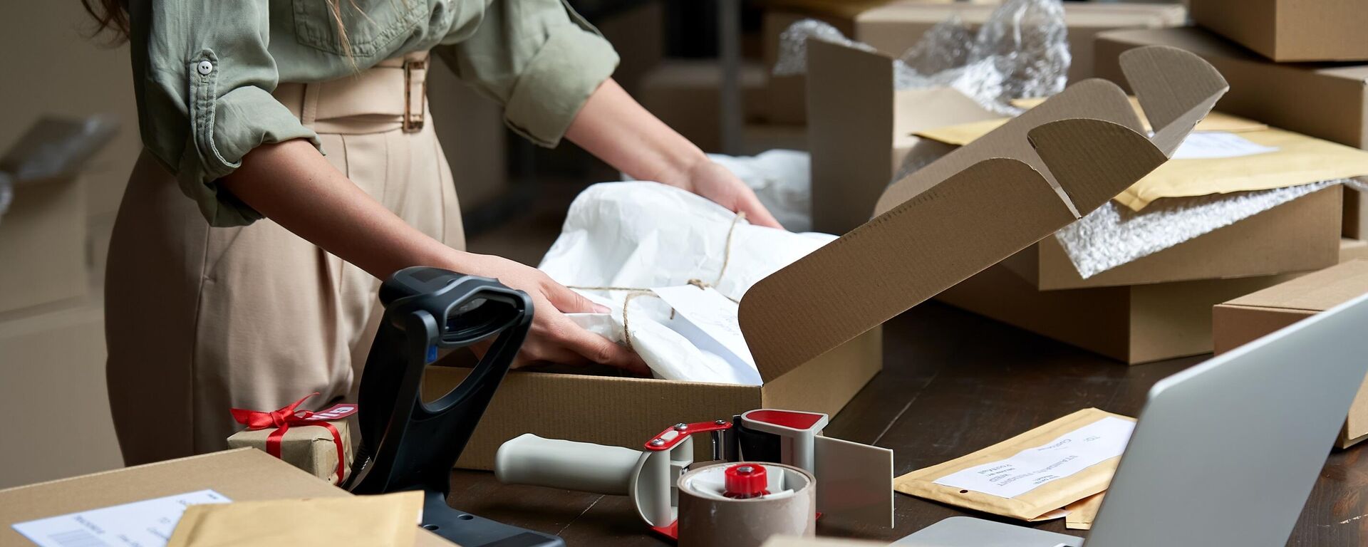 e-ticaret kargo - Sputnik Türkiye, 1920, 11.09.2025