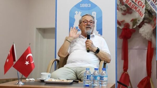  Yer Bilimci ve Deprem Uzmanı Prof. Dr. Naci Görür - Sputnik Türkiye